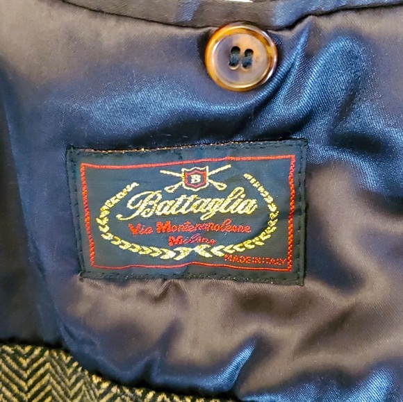 Italy-Battaglia Men's Overcoat - Picture 8 of 8